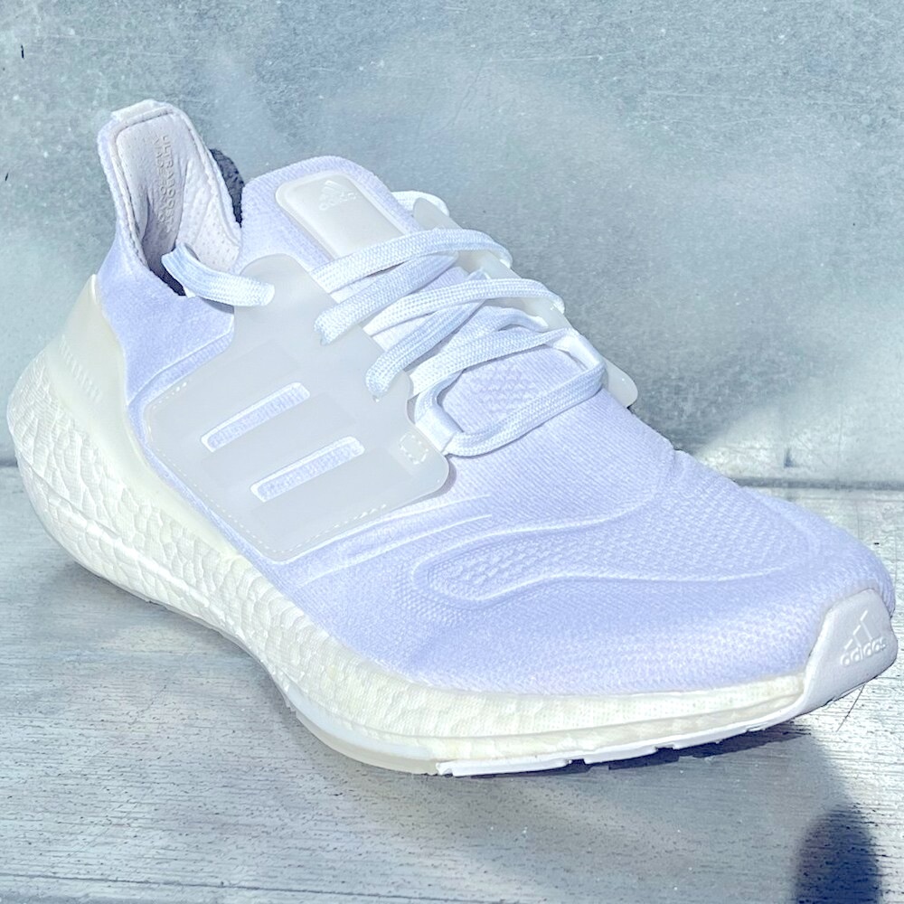 adidas UltraBoost 22 - Womens 8.5